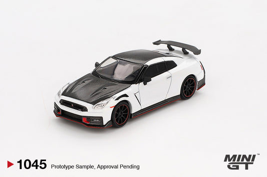 Nissan GT-R NISMO 2024 Brilliant White Pearl
