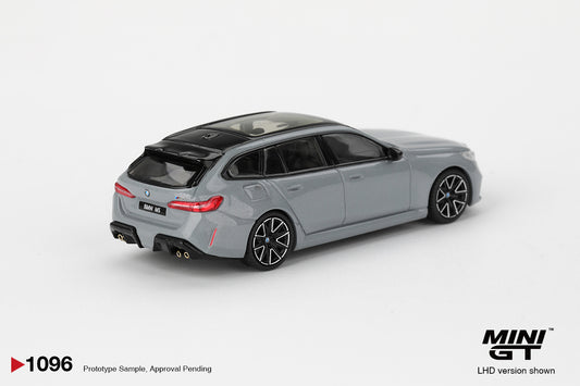 BMW M5 Touring G99 Brooklyn Grey Metallic