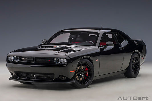 Dodge Challenger 392 Hemi Scat Pack Shaker Pitch Black