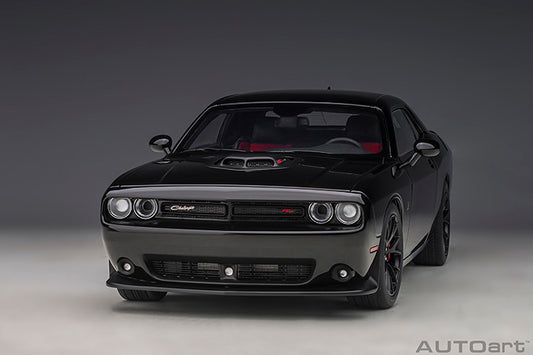 Dodge Challenger 392 Hemi Scat Pack Shaker Pitch Black