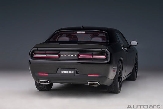 Dodge Challenger 392 Hemi Scat Pack Shaker Pitch Black