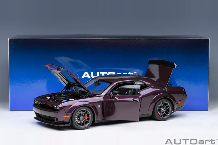 Dodge Challenger R/T Scat Pack Widebody Hellraisin