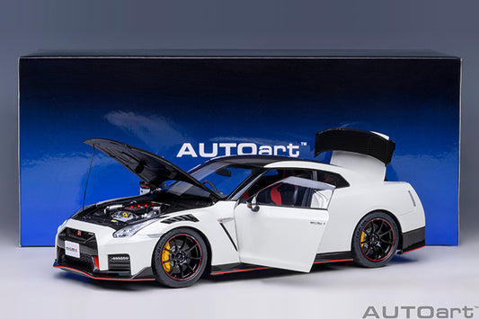 Nissan GT-R (R35) Nismo Brilliant White Pearl