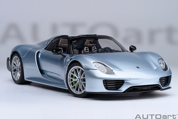 Porsche 918 Spyder Weissach Package