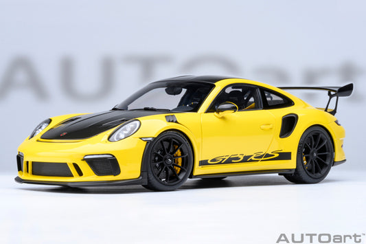 Porsche 911 GT2 RS Weissach Package Racing Yellow