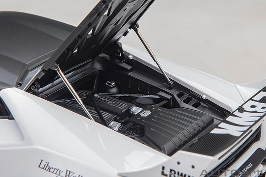 Liberty Walk LB Huracán GT White Silhouette Works