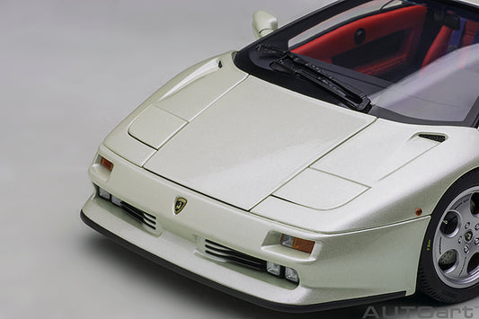 Lamborghini Diablo SE30 JOTA 1995 Balloon White