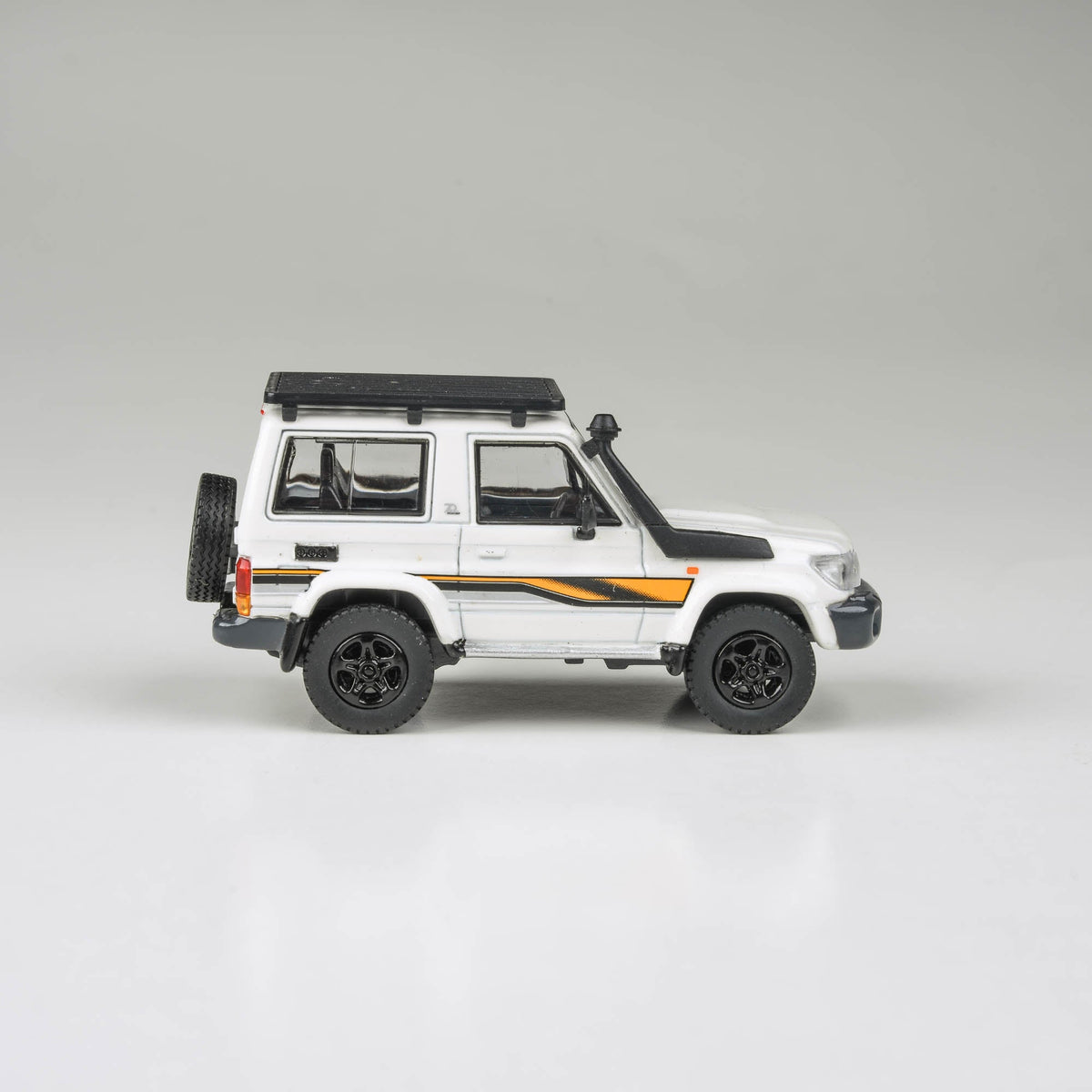 Toyota Land Cruiser LC71 White Anniversary Edition