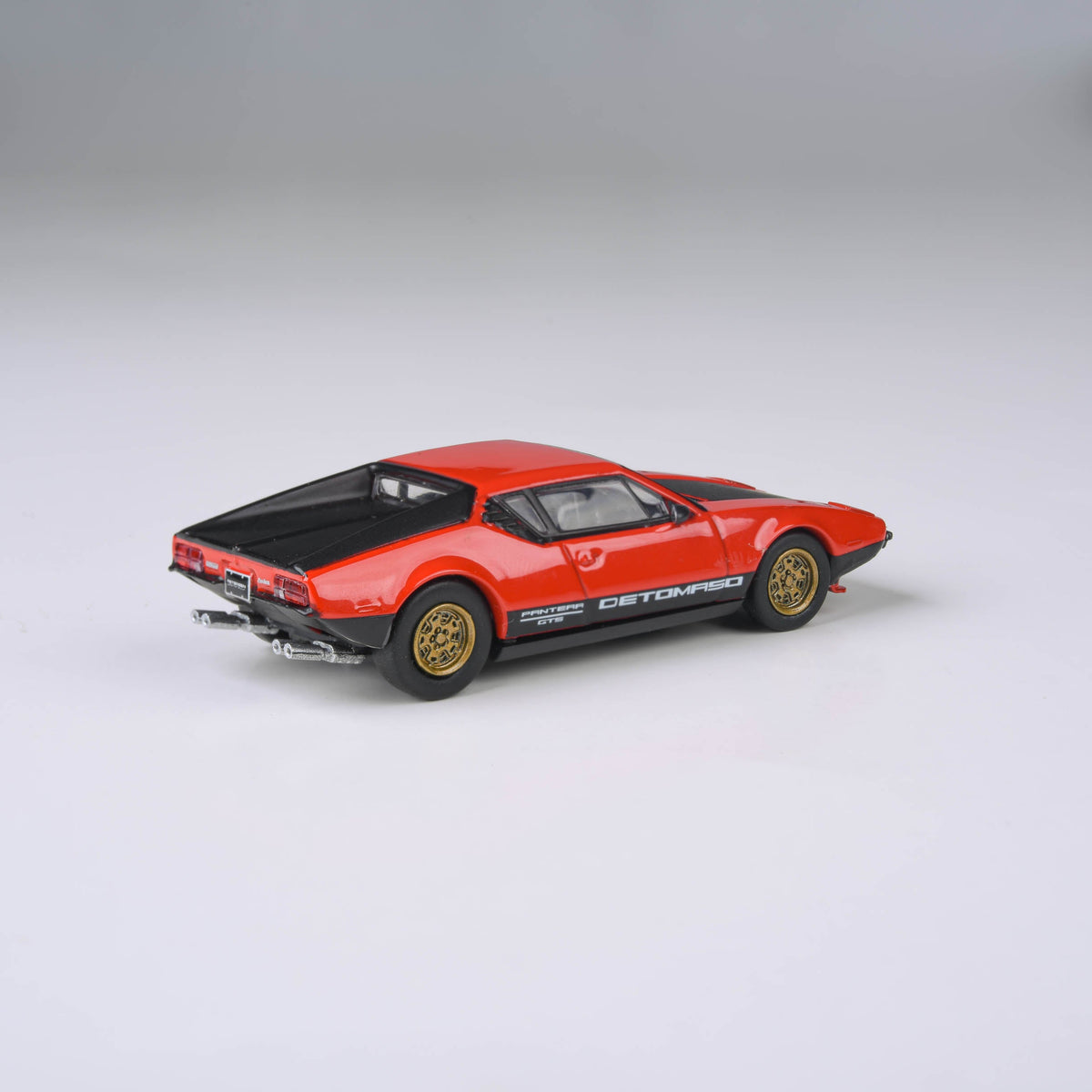 De Tomaso Pantera