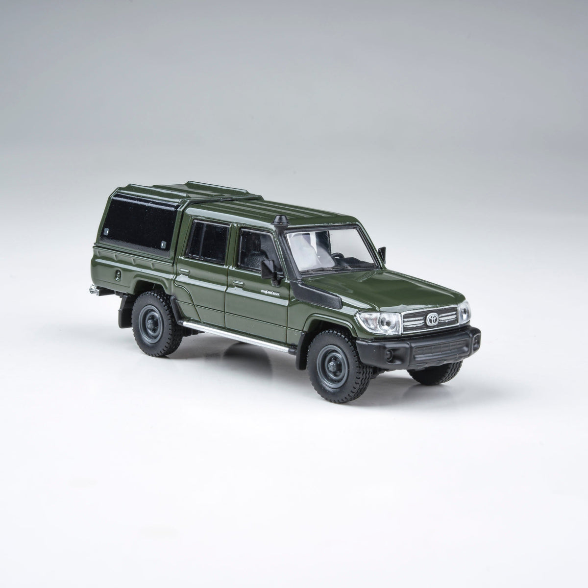 Toyota Land Cruiser Double Cab Pickup LC79 Military Green