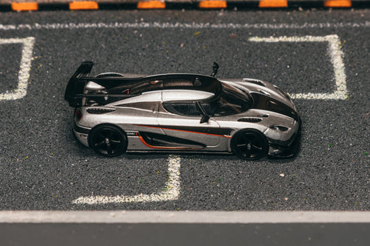 Koenigsegg One:1 Silver/Black