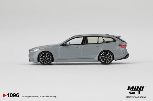 BMW M5 Touring G99 Brooklyn Grey Metallic