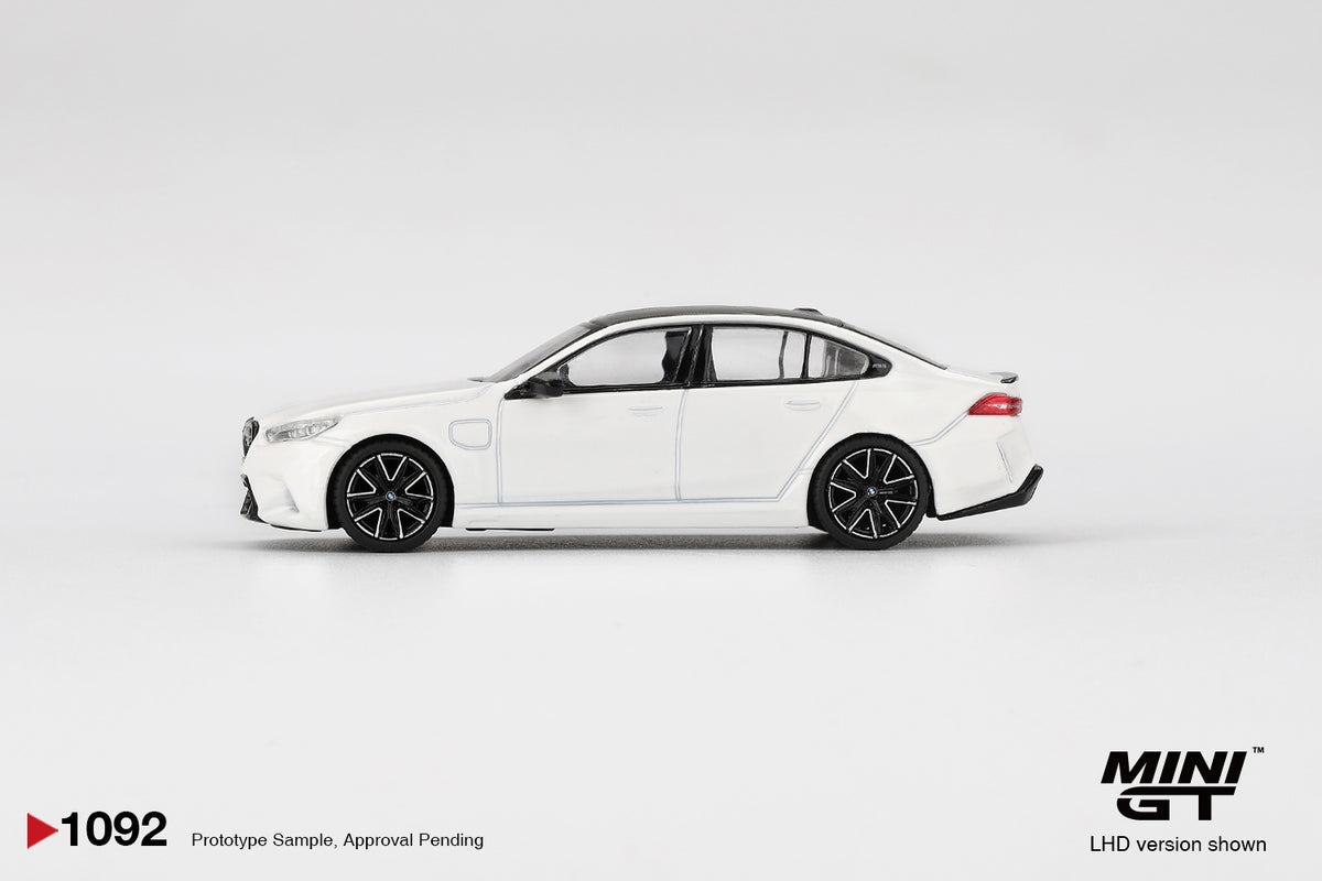 BMW M5 Alpine White