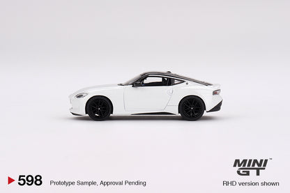 Nissan Fairlady Z Version ST Everest White