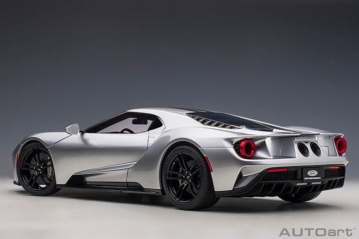Ford GT 2017 Ingot Silver with Black Stripes