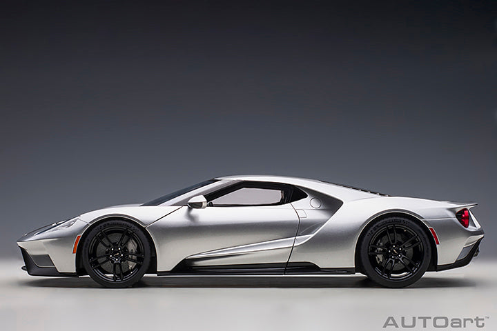 Ford GT 2017 Ingot Silver with Black Stripes