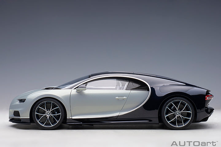 Bugatti Chiron Glacier White/Atlantic