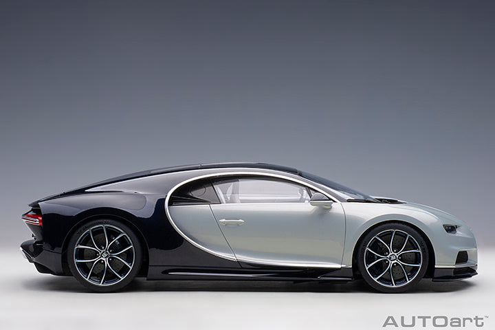 Bugatti Chiron Glacier White/Atlantic