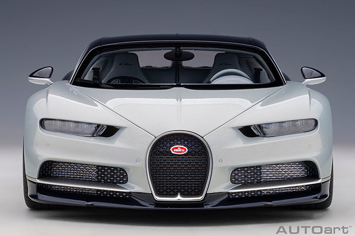 Bugatti Chiron Glacier White/Atlantic