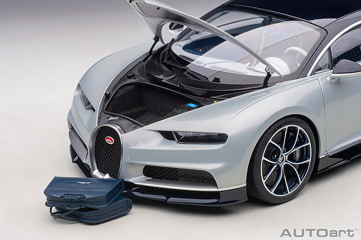Bugatti Chiron Glacier White/Atlantic