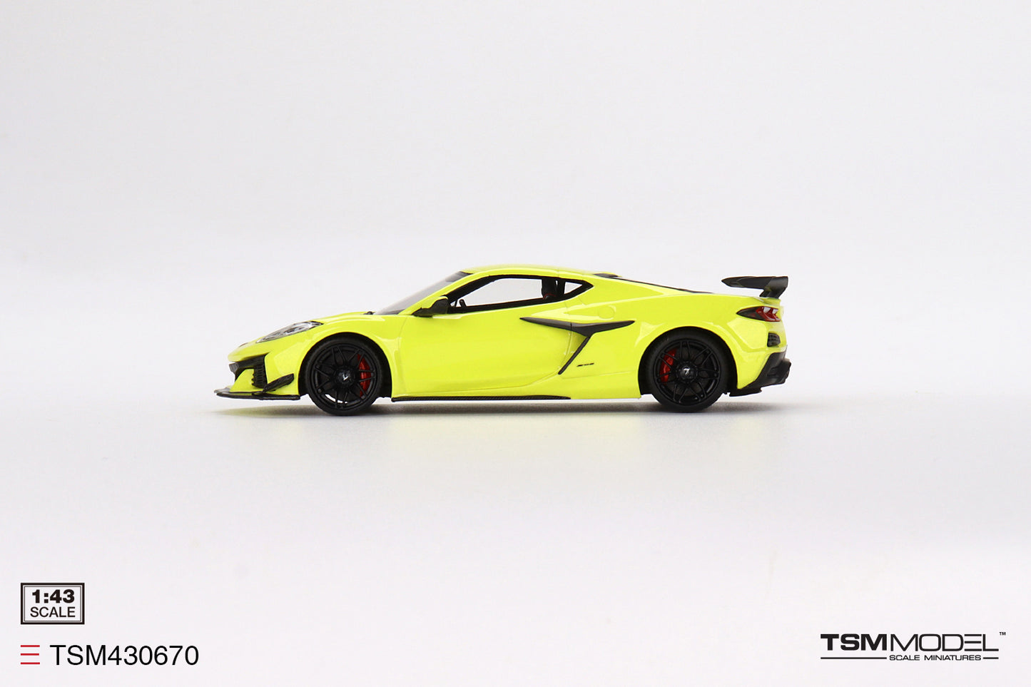 Chevrolet Corvette Z06 Accelerate Yellow