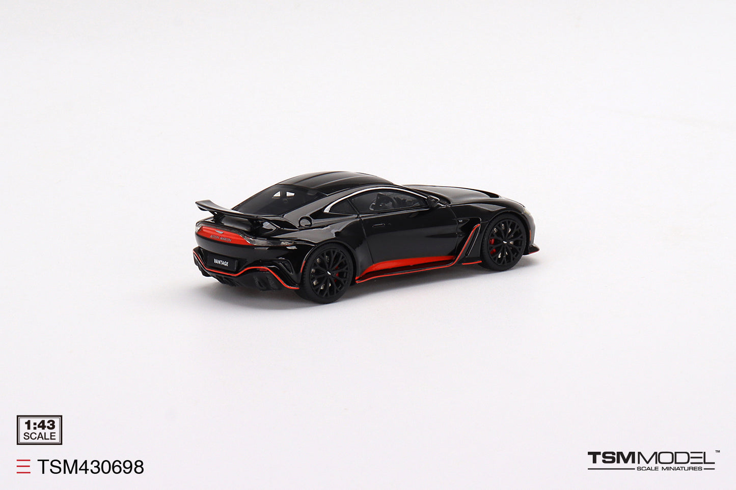 Aston Martin V12 Vantage Jet Black