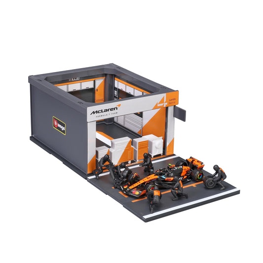 McLaren MCL39 No.4 Pit Pass Diorama