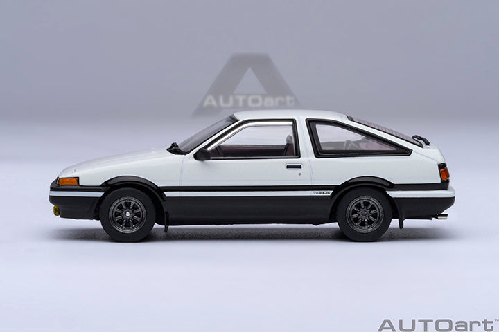 Toyota Sprinter Trueno AE86 Initial D