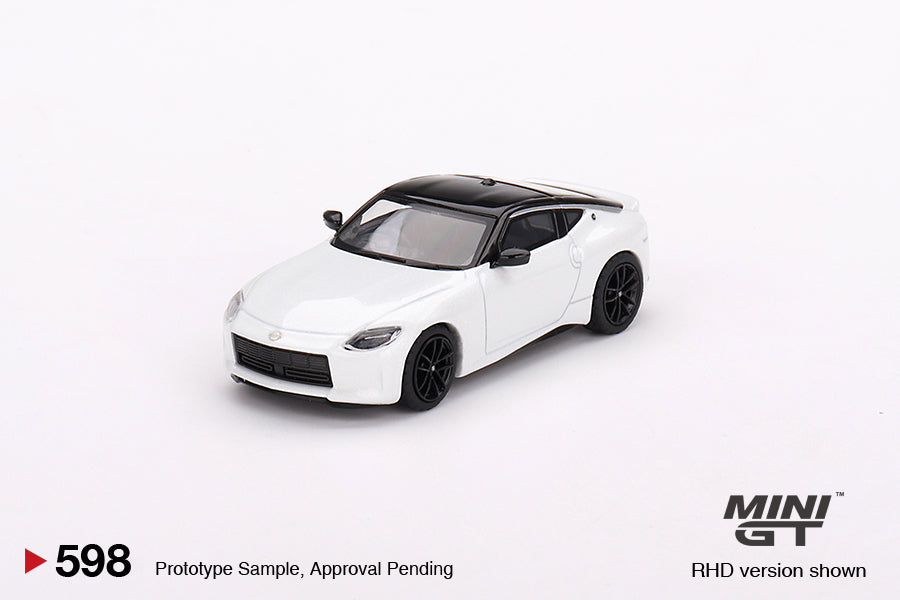 Nissan Fairlady Z Version ST Everest White