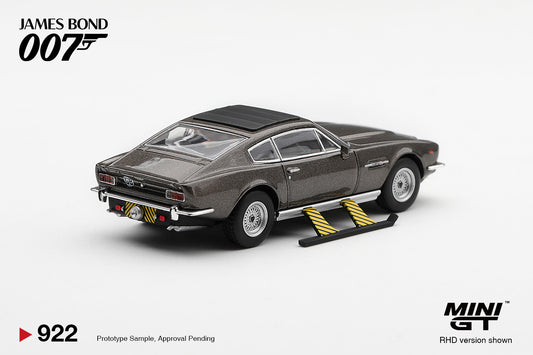 Aston Martin V8 Vantage The Living Daylights Weapons On