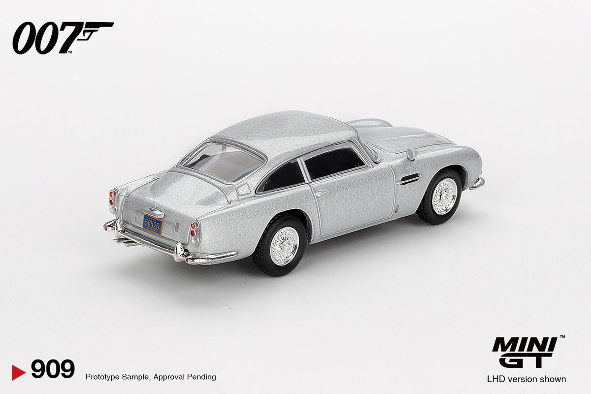 Aston Martin DB5 Casino Royale