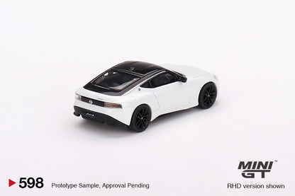 Nissan Fairlady Z Version ST Everest White