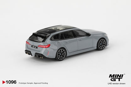 BMW M5 Touring G99 Brooklyn Grey Metallic