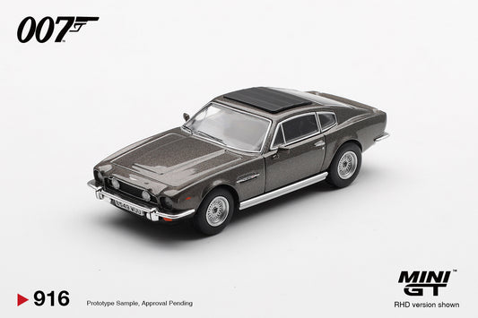 Aston Martin V8 Vantage The Living Daylights Weapons Off