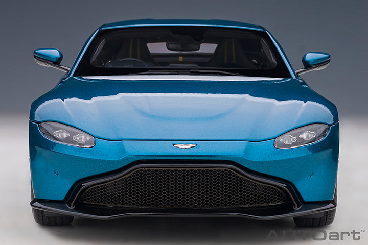 Aston Martin Vantage Ming Blue