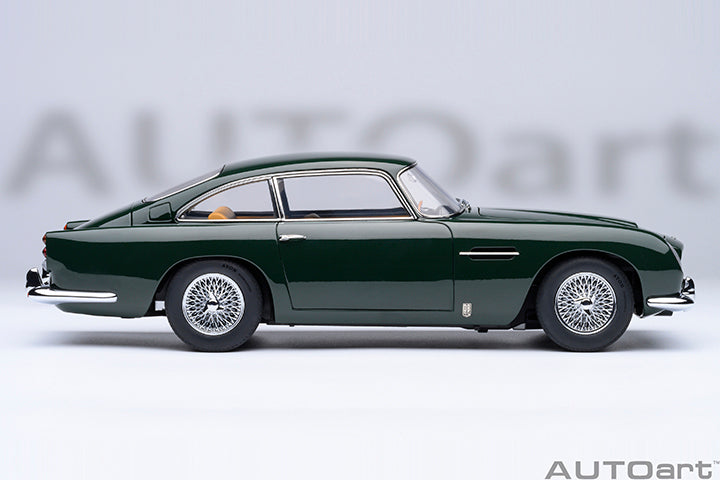 Aston Martin DB5 1964 British Racing Green
