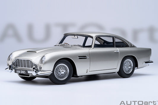 Aston Martin DB5 1964 Silver