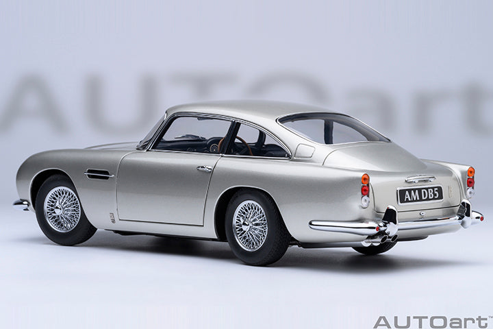 Aston Martin DB5 1964 Silver