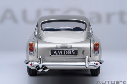 Aston Martin DB5 1964 Silver