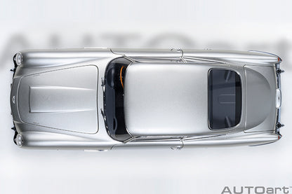 Aston Martin DB5 1964 Silver