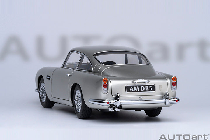 Aston Martin DB5 1964 Silver