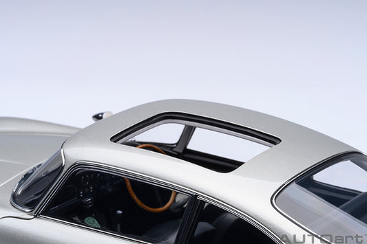 Aston Martin DB5 'Goldfinger' Silver
