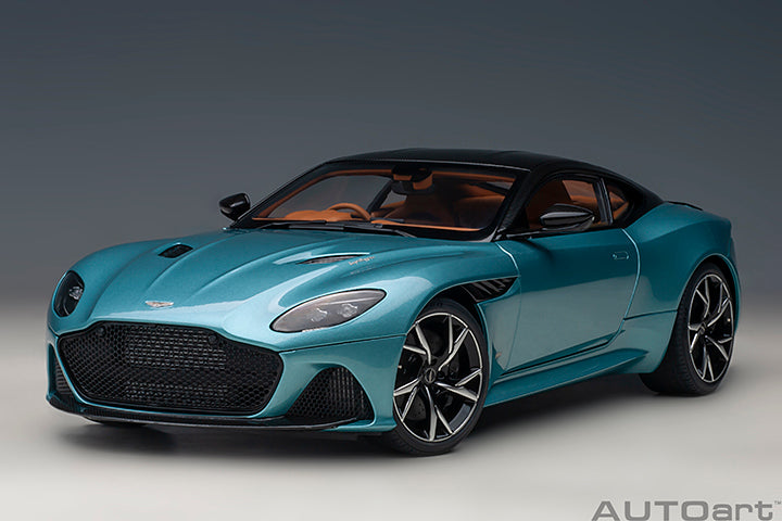 Aston Martin DBS Superleggera