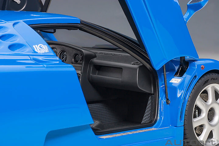 Bugatti EB 110 SS French Racing Blue