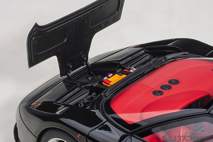 Bugatti EB110 SS Nero Vernice