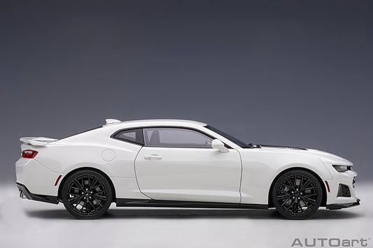 Chevrolet Camaro ZL1 Summit White