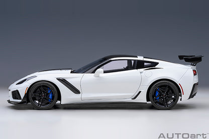 Chevrolet Corvette C7 ZR1 Arctic White