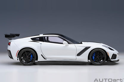 Chevrolet Corvette C7 ZR1 Arctic White