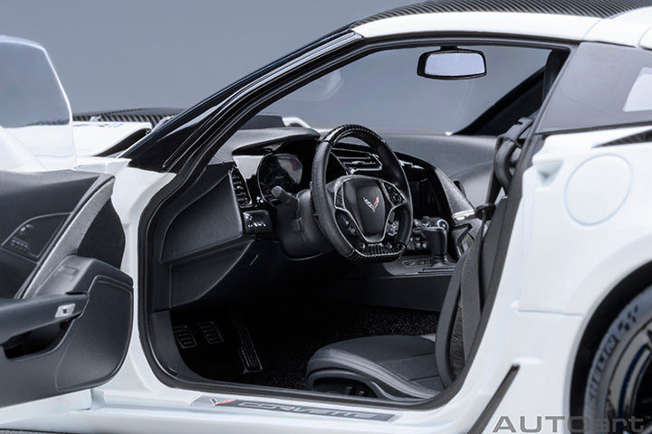 Chevrolet Corvette C7 ZR1 Arctic White