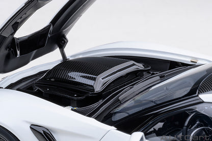 Chevrolet Corvette C7 ZR1 Arctic White